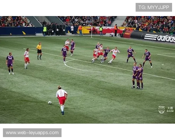 定位球防守布置与攻守转换:足球战术的关键之道