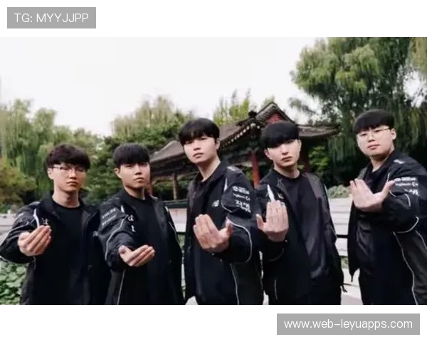 《英雄联盟》2025全球总决赛，上海站点燃全民热血！，英雄联盟比赛2020全球总决赛什么时候开始