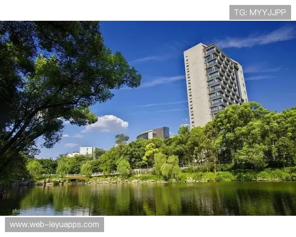 西南大学教师招聘考场跑步进场，校方称安排紧凑，西南大学招聘老师